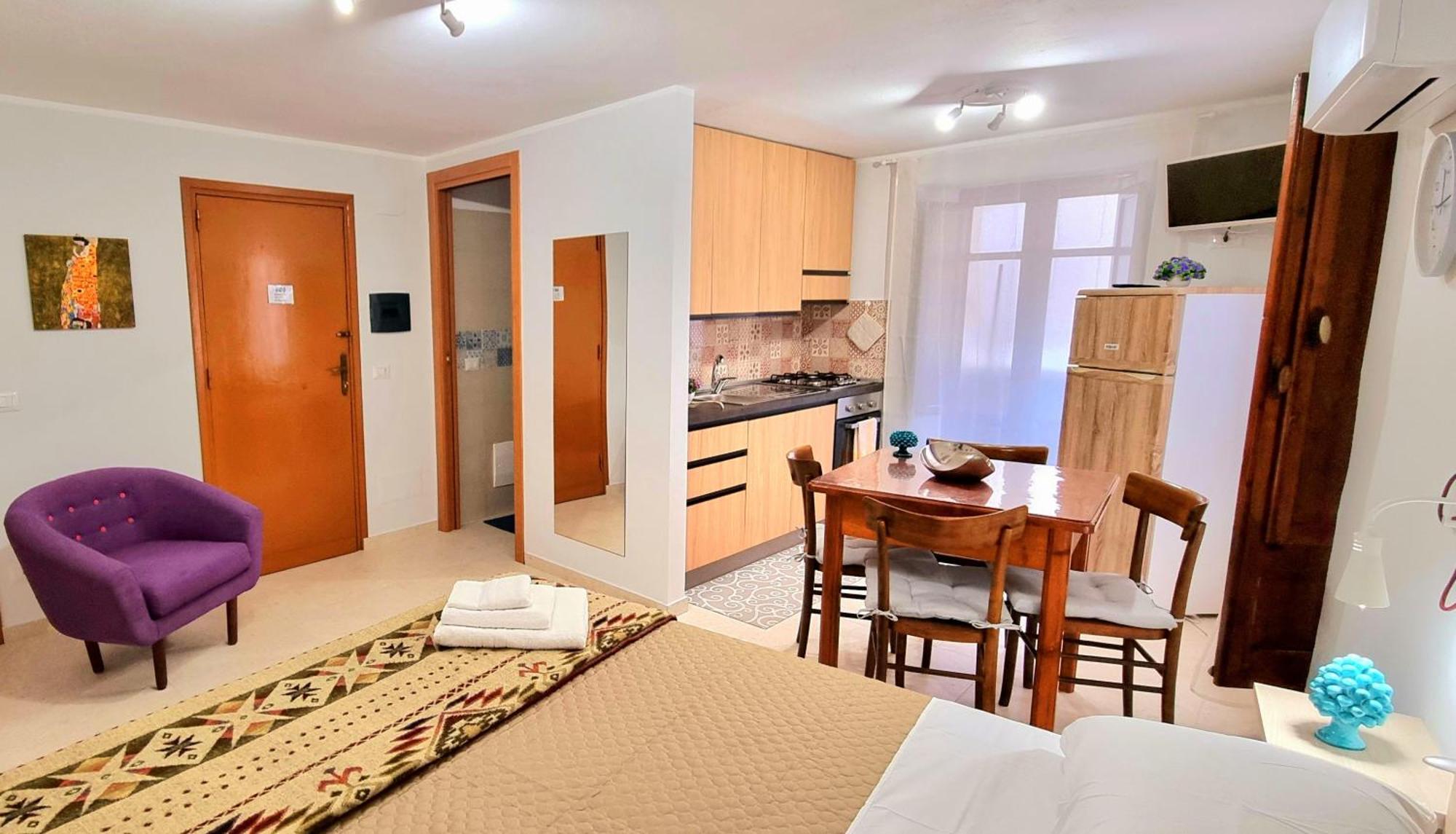 Porta Terra Apartment Чефалу Екстер'єр фото